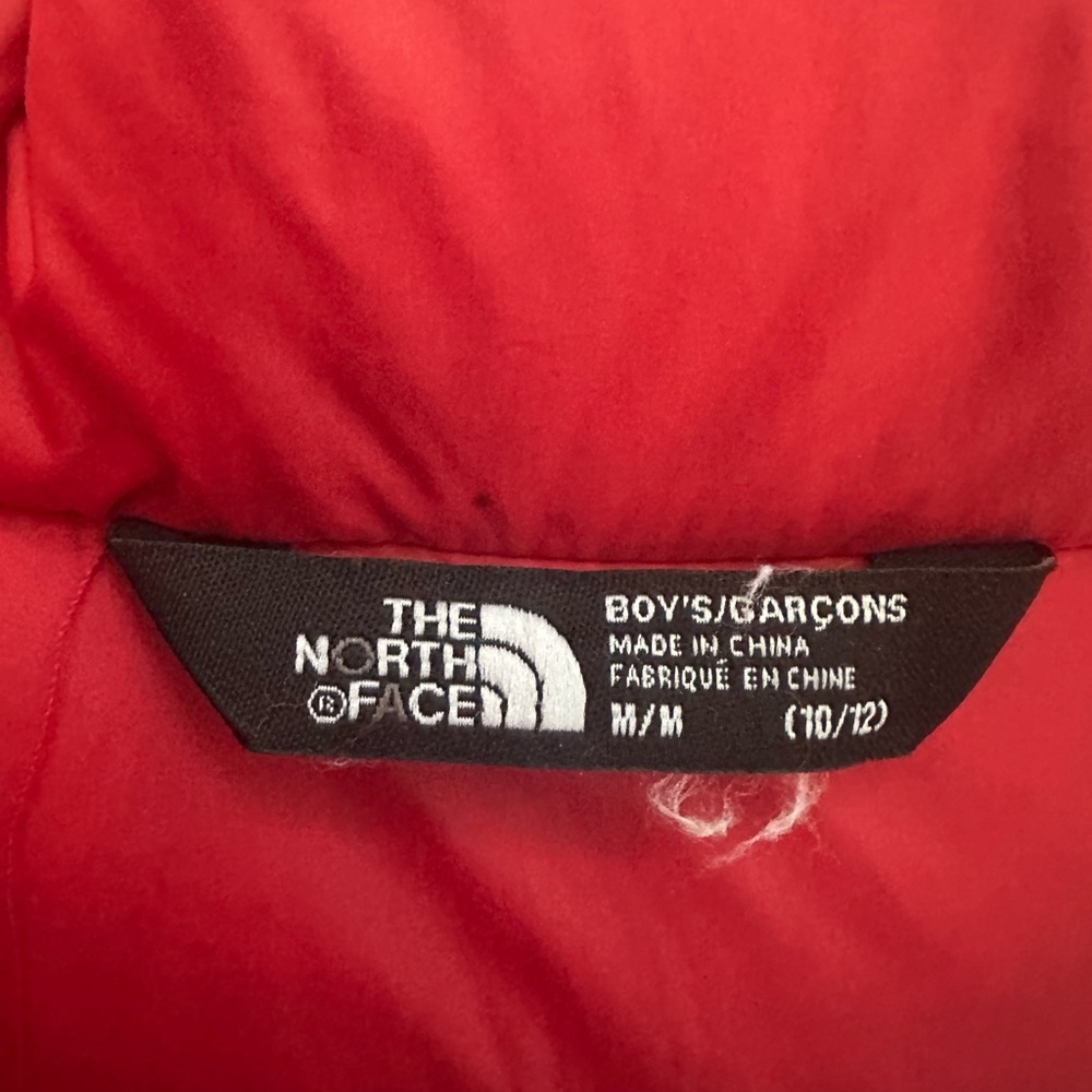 The North Face Red Puffer Jacket kids size M - Picture 3 of 12